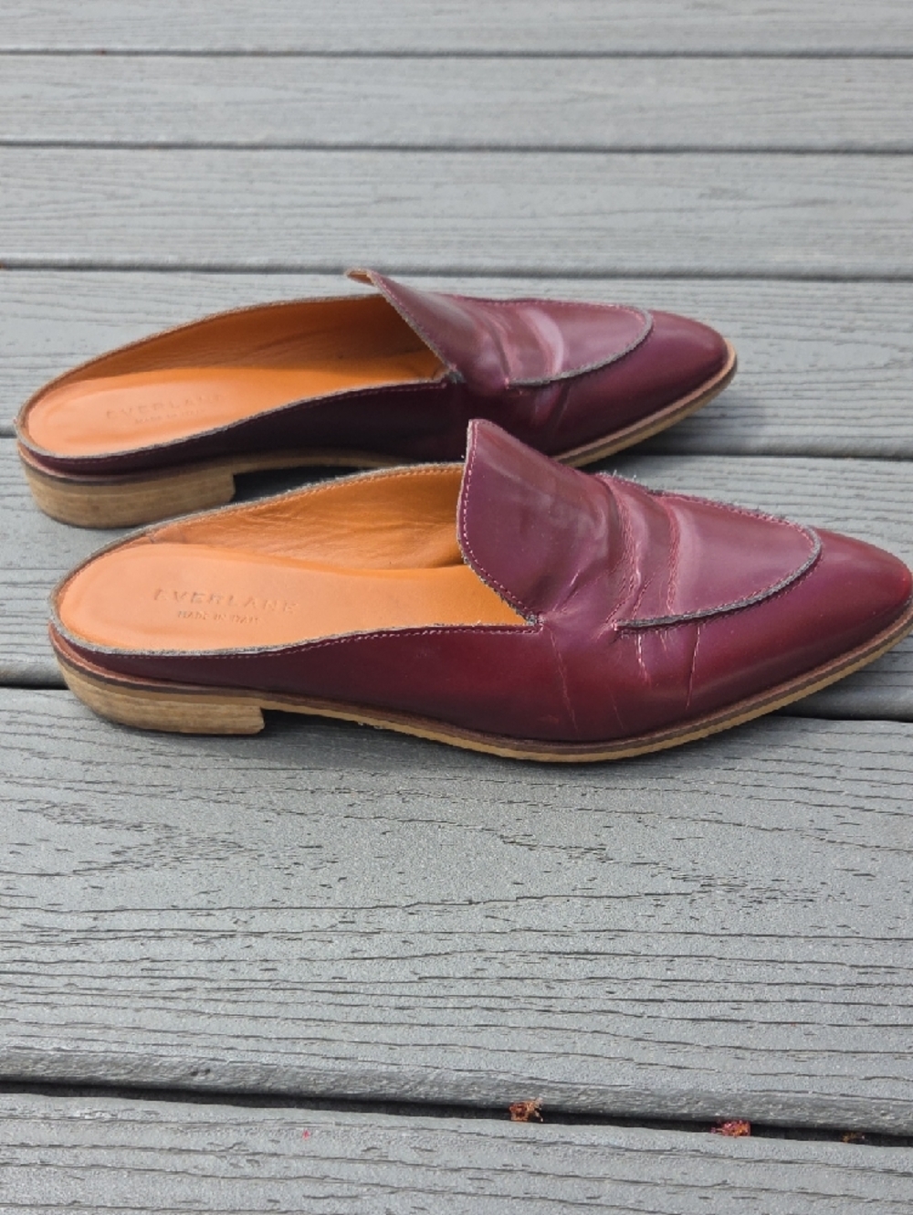 Everlane Women's Maroon Leather Slip-On Loafers - Picture 2 of 8